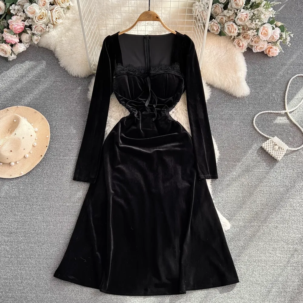 Autumn and Winter Long Sleeved Square Neck Mid Length A Line Velvet Dress  1400