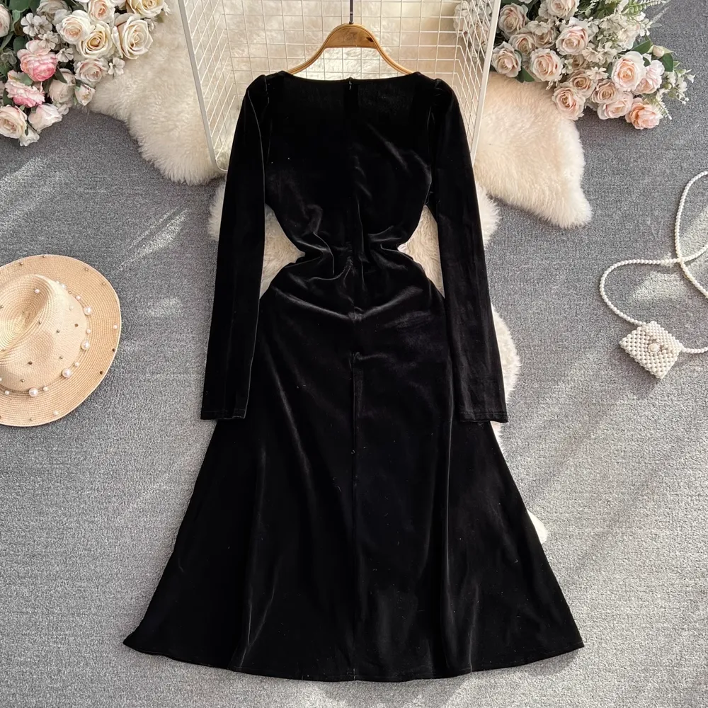 Autumn and Winter Long Sleeved Square Neck Mid Length A Line Velvet Dress  1400