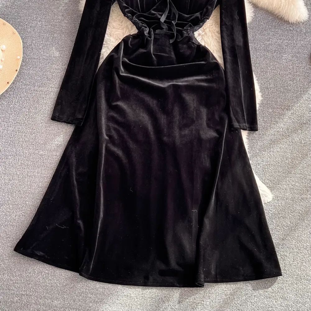 Autumn and Winter Long Sleeved Square Neck Mid Length A Line Velvet Dress  1400