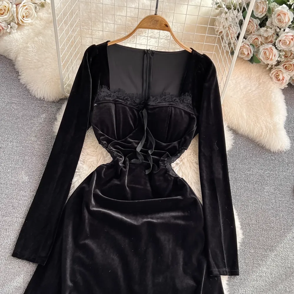 Autumn and Winter Long Sleeved Square Neck Mid Length A Line Velvet Dress  1400