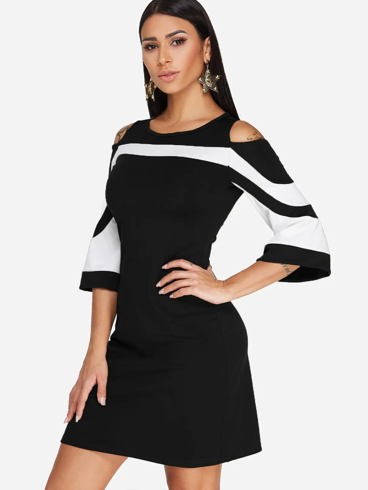 Wholesale Black Round Neck Cold Shoulder Long Sleeve Stripe Cut Out Casual Dresses